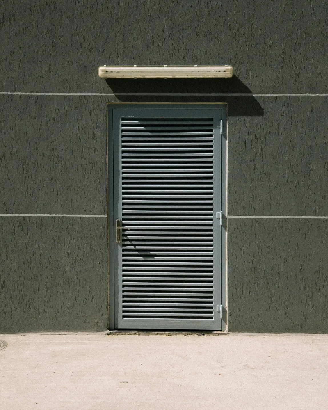 Where can I find the best aluminium door frames in Johannesburg?